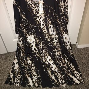 BOOHOO Chain Print Scallop Hem Shift Dress TAGS